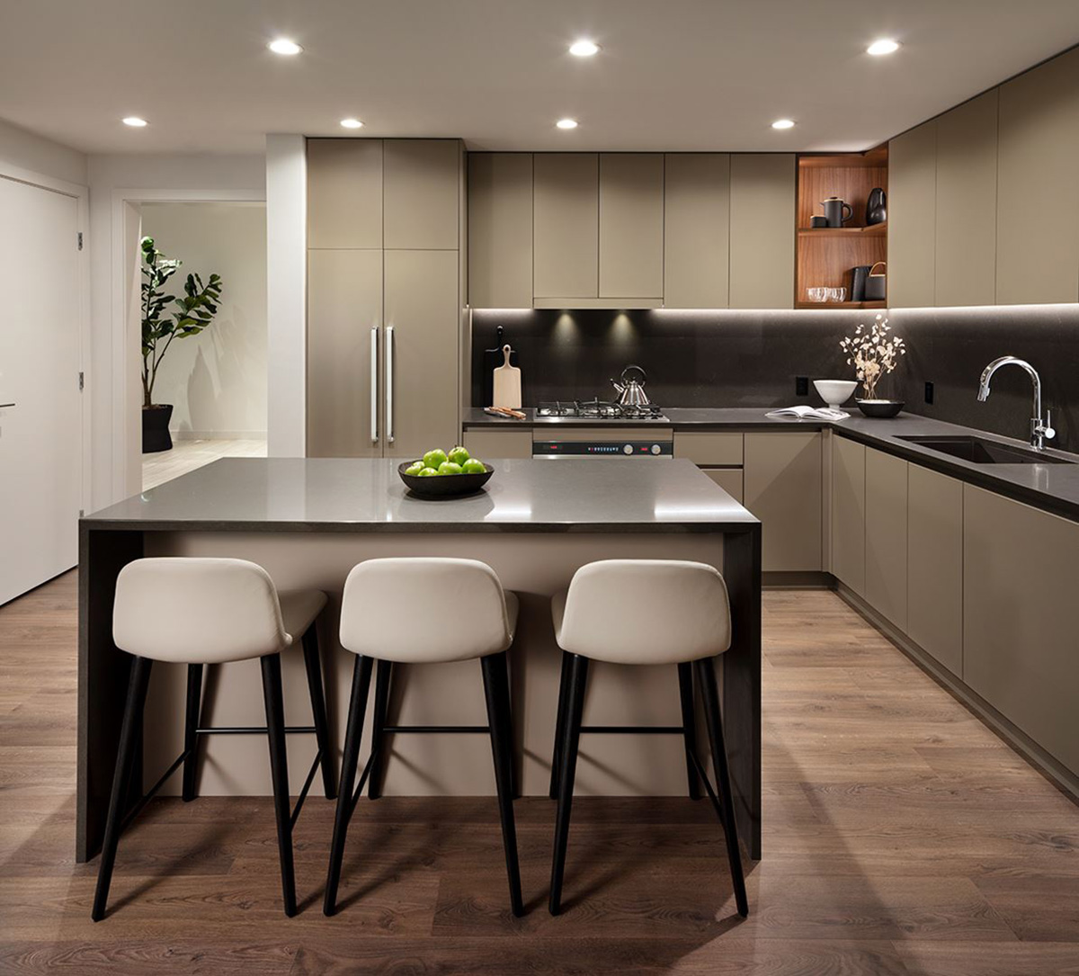 Smith & Farrow 14
